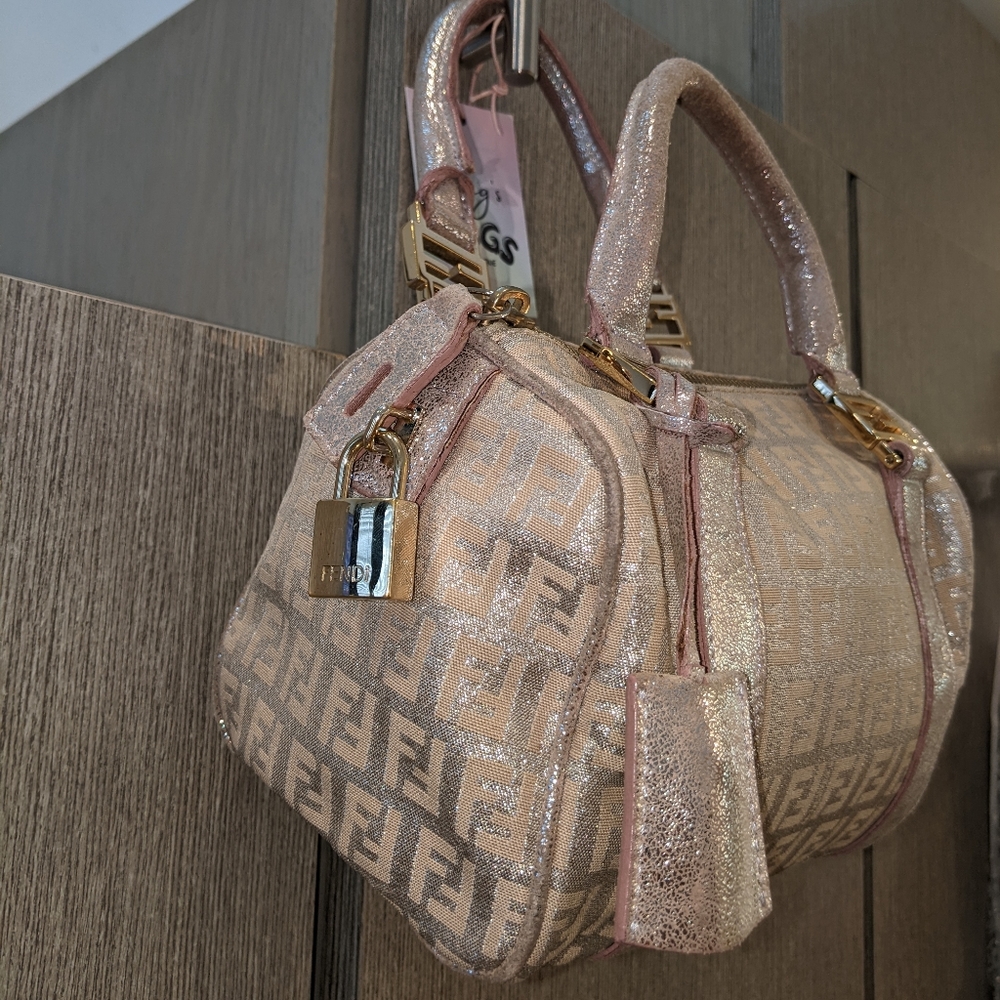 Fendi: Metallic Zucchino Forever Mini Bag w/ LOCK & KEY (on Bella Hadid) *RARE* - Picture 7 of 17